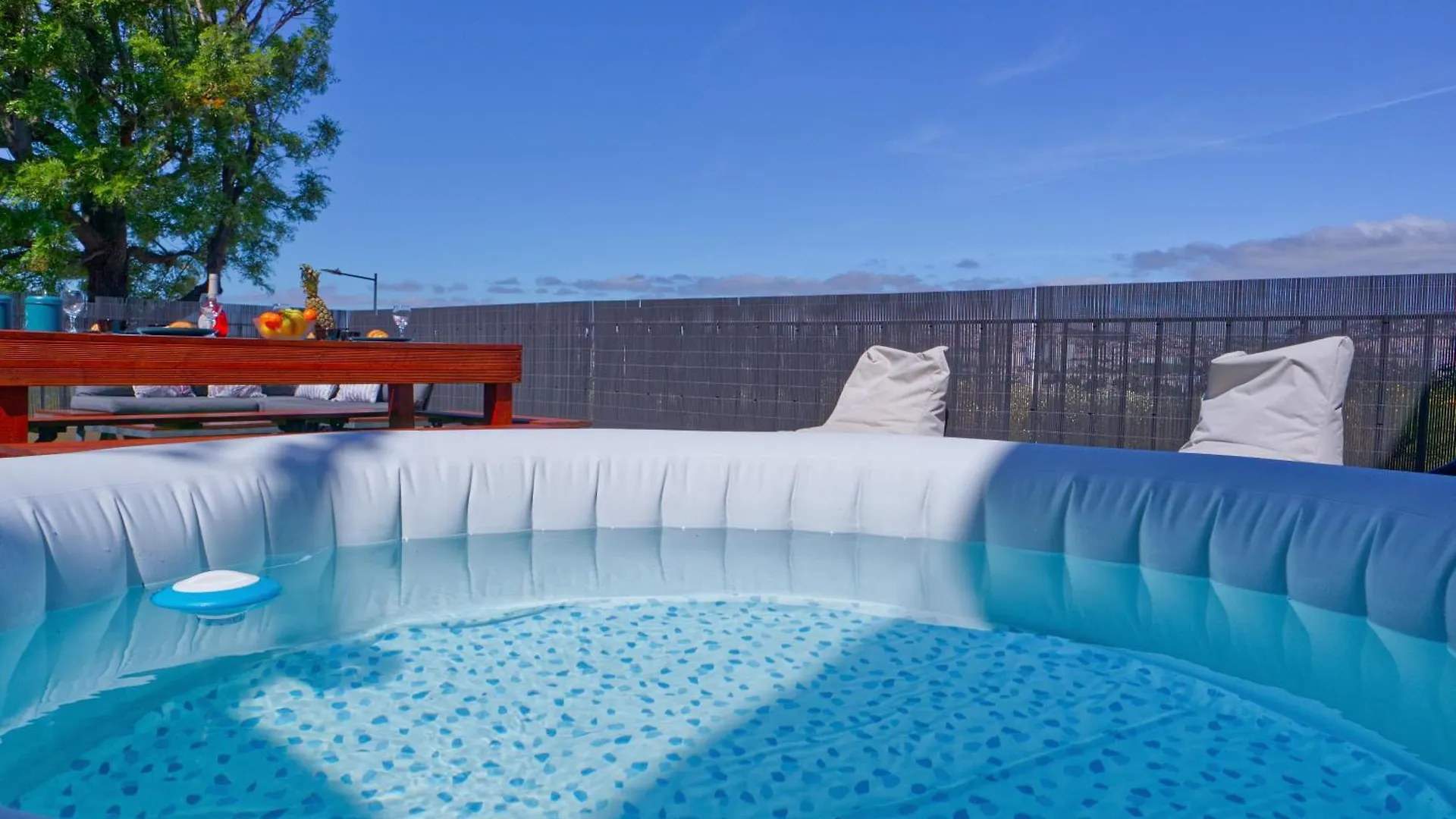 Vita Portucale ! Santa Clara Terrace & Jacuzzi Lisbon